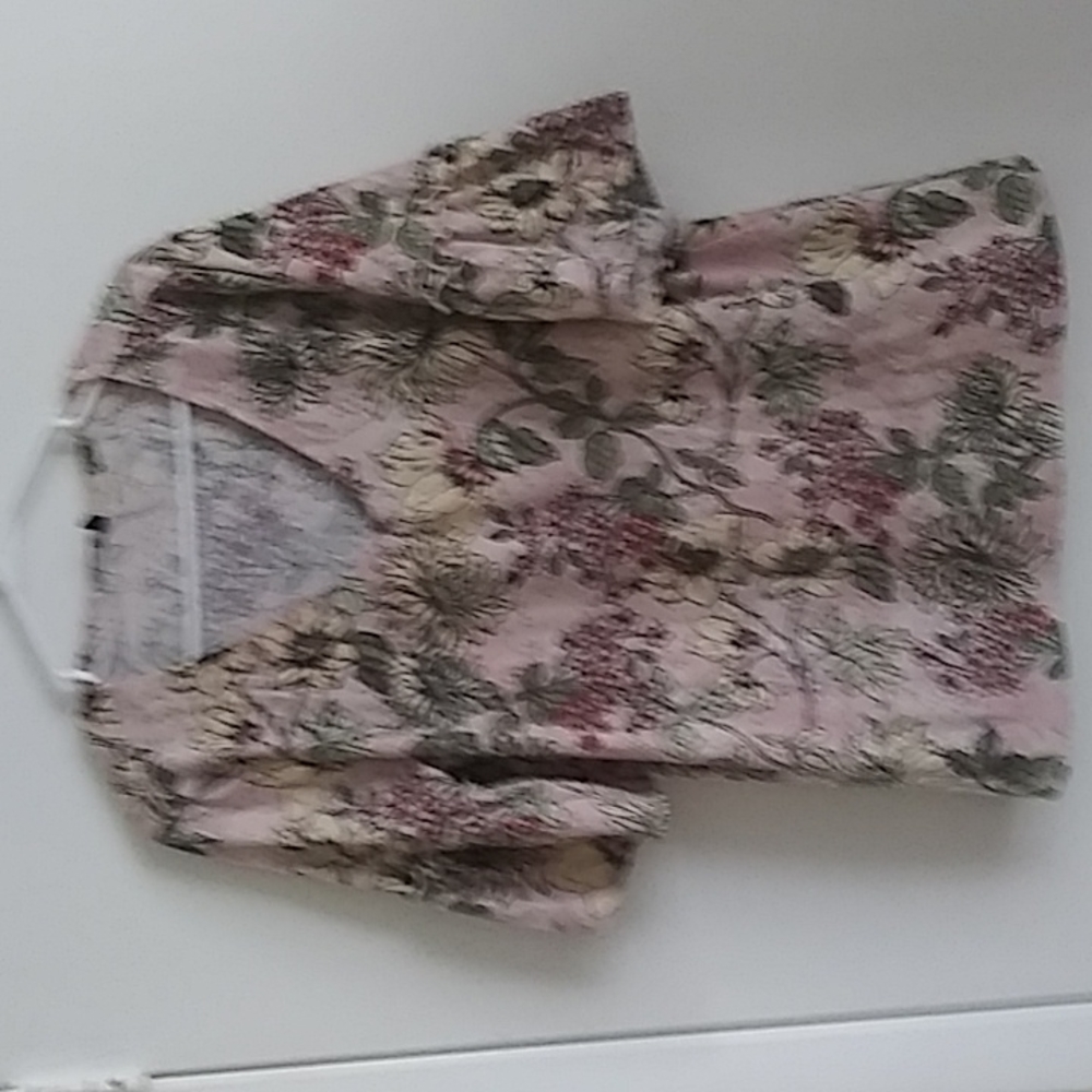 Woman's Top mid arm bell sleeve flowered print pink and yellow XL